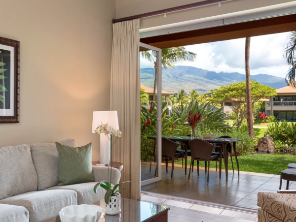 Luxurious Maui Beachfront Villas - Perfect For Families & Groups
